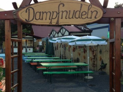 Photo: Pfälzer Dampfnudelhof